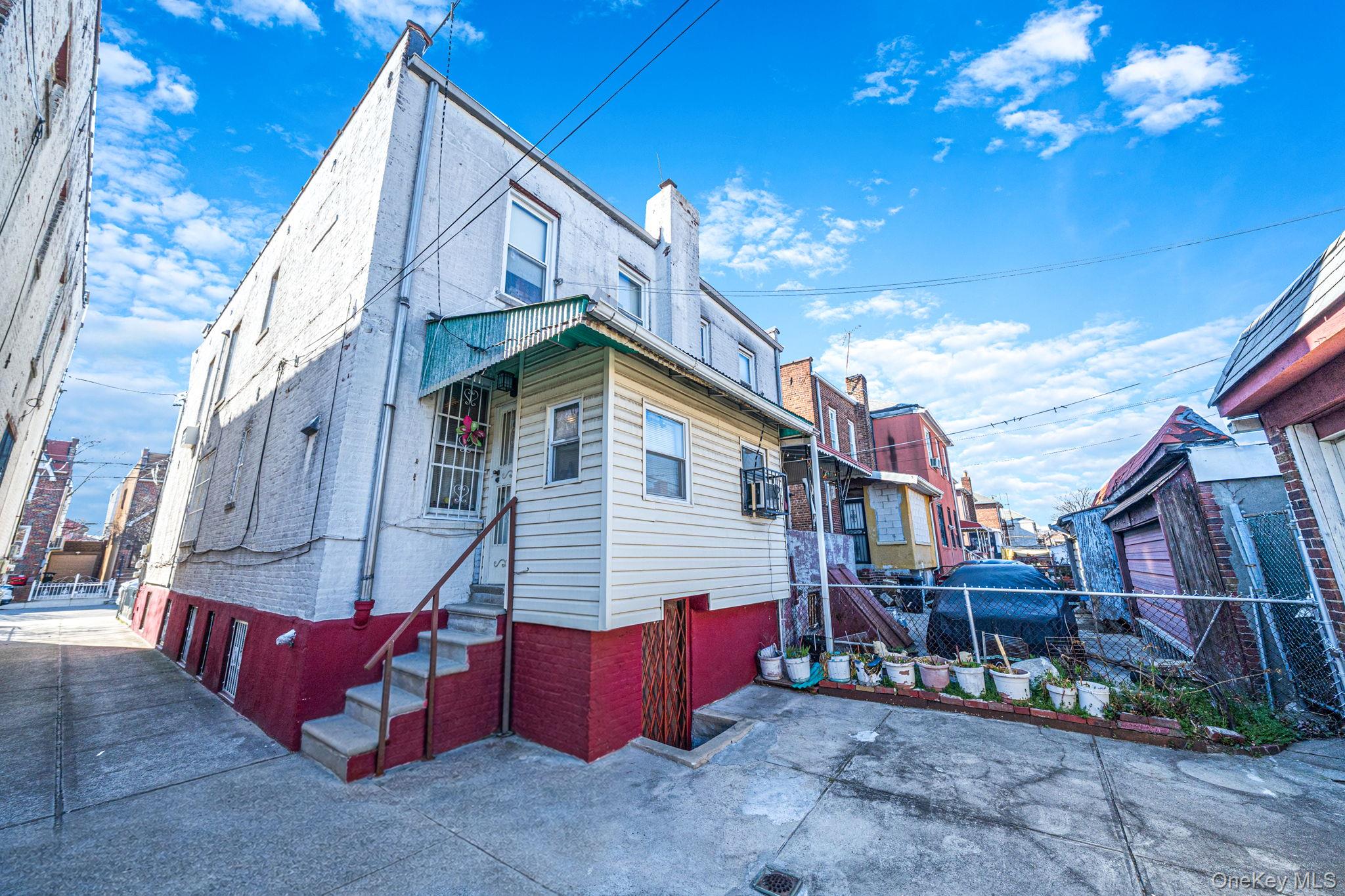 281 E 57th Street, Unit 1 photo 4