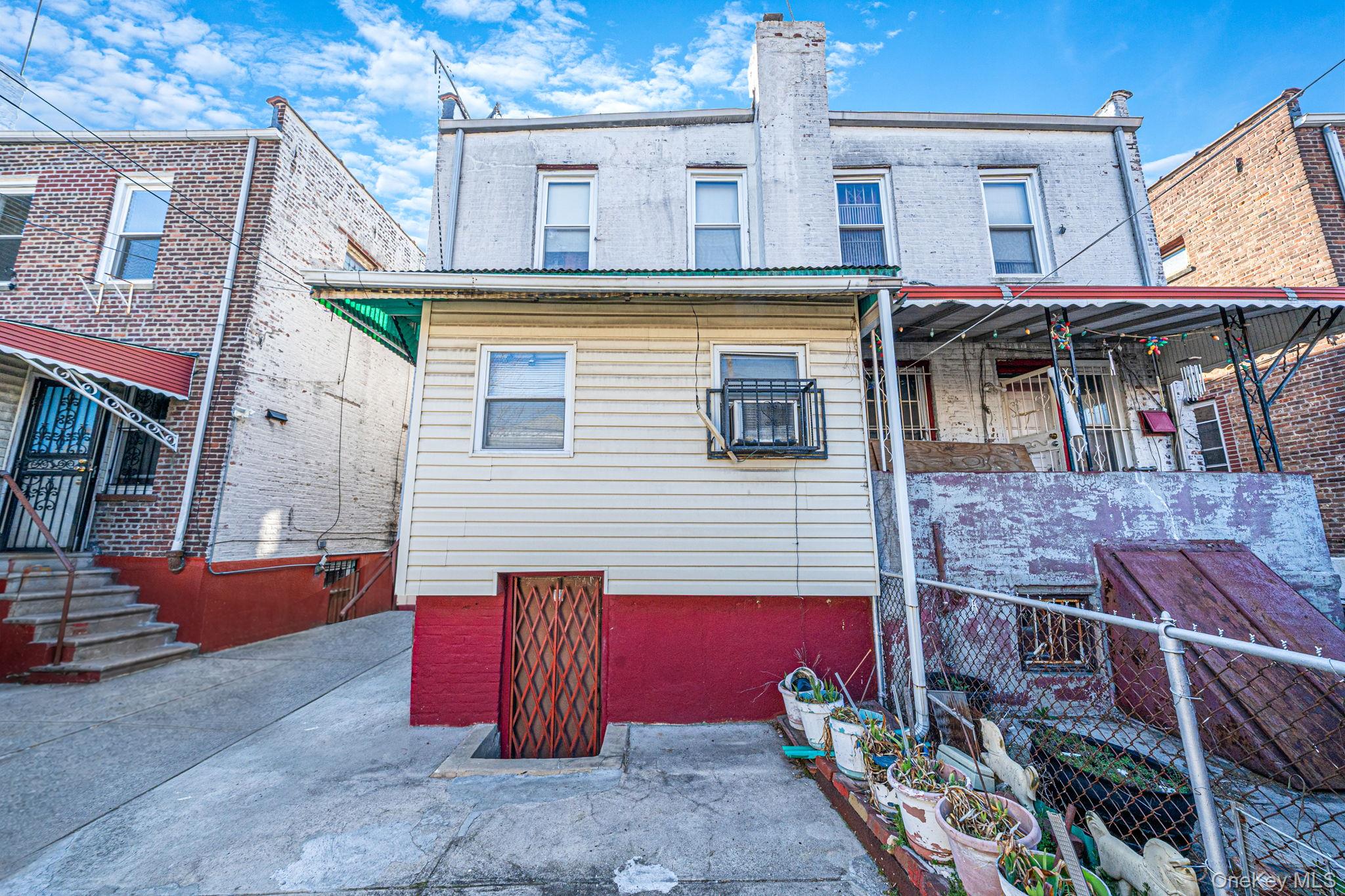 281 E 57th Street, Unit 1 photo 5