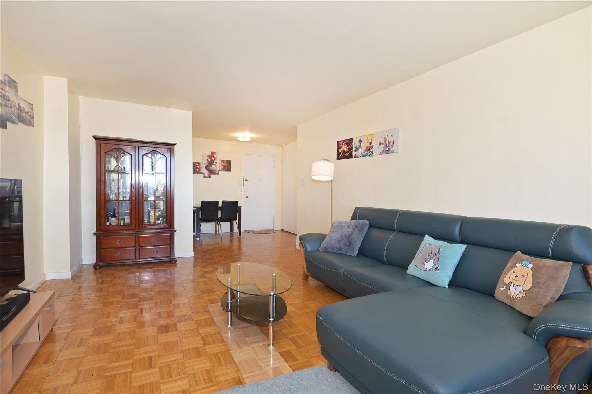 61-20 Grand Central Parkway, Unit A1204 photo 5