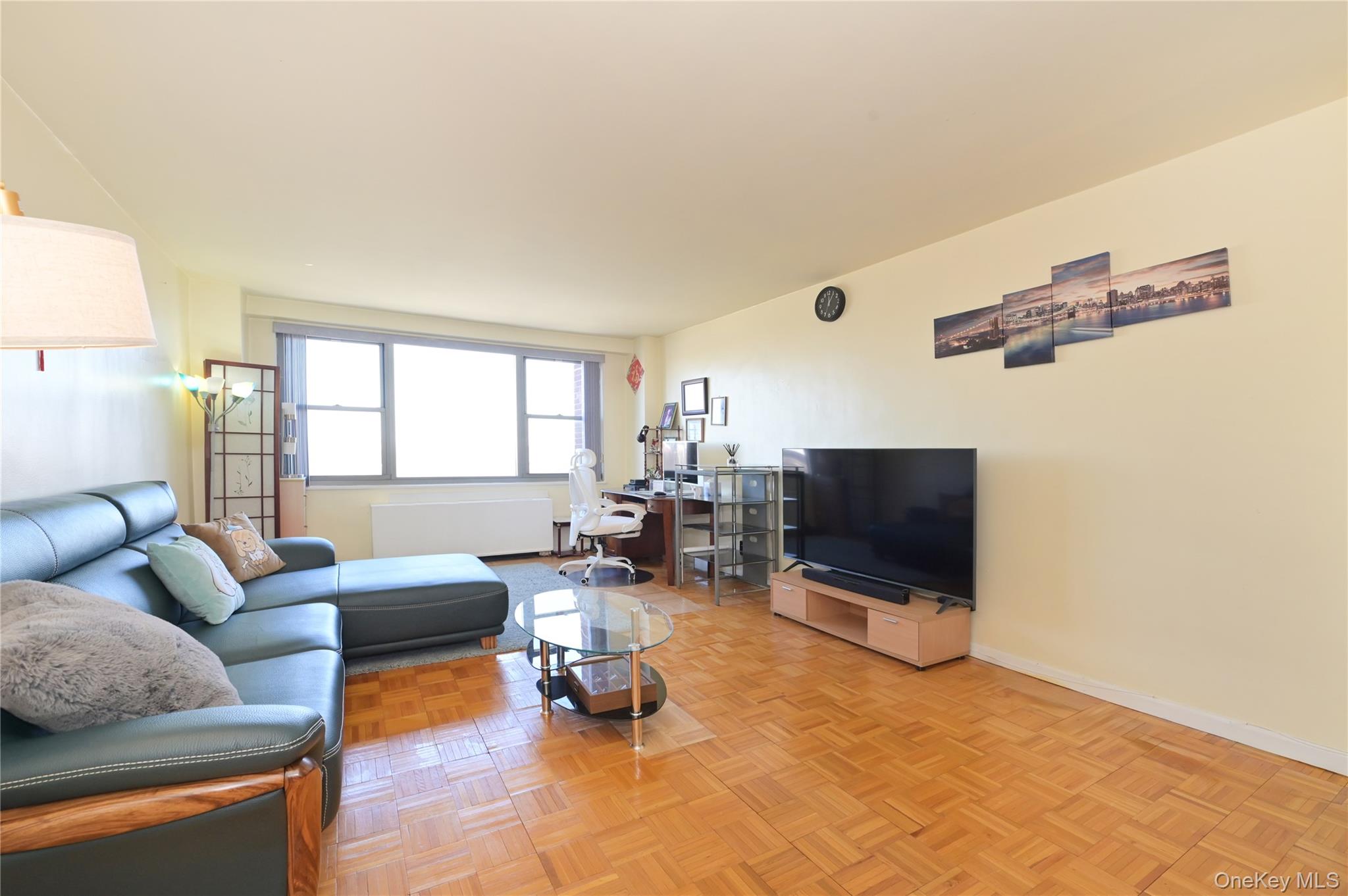 61-20 Grand Central Parkway, Unit A1204 photo 2
