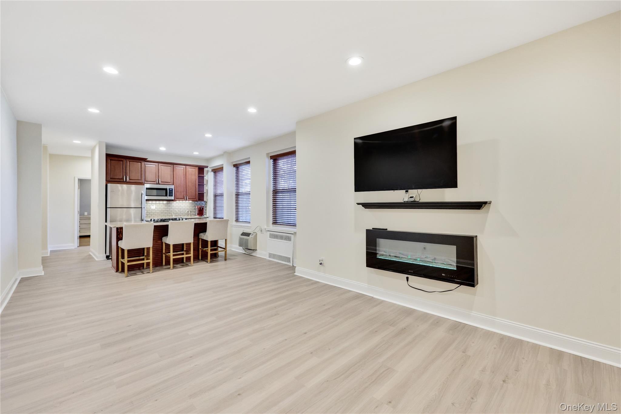 819 Broadway, Unit 1-G photo 12