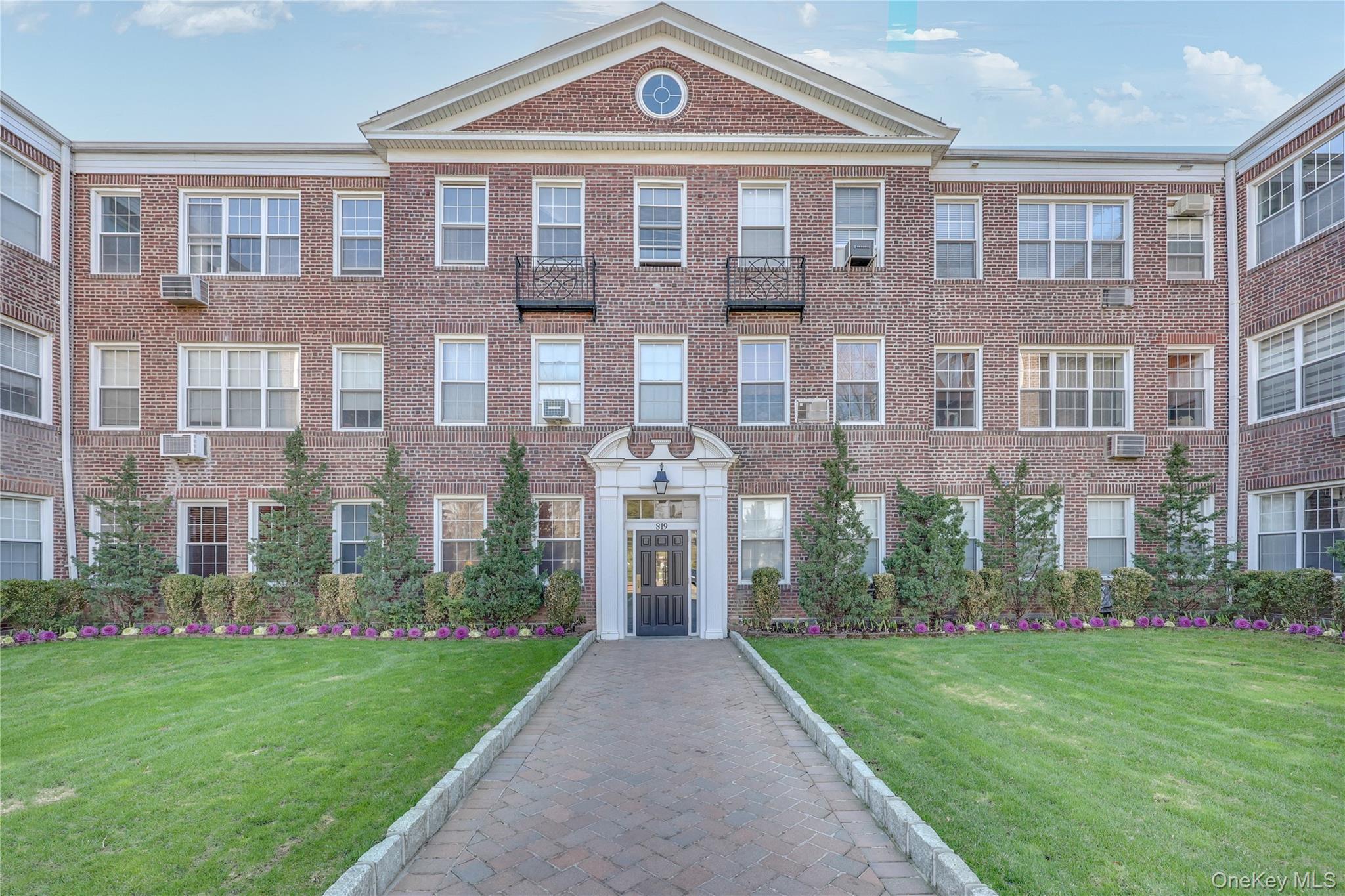 819 Broadway, Unit 1-G