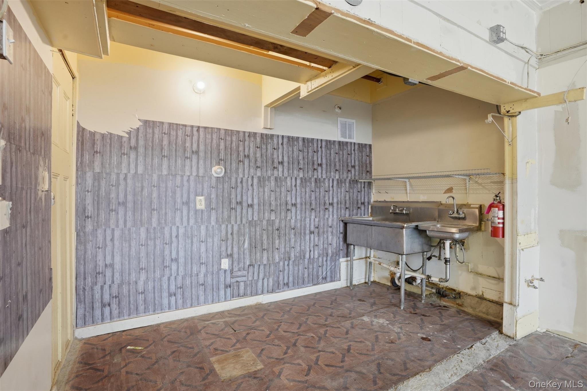 364 North Street – For Rent photo 22