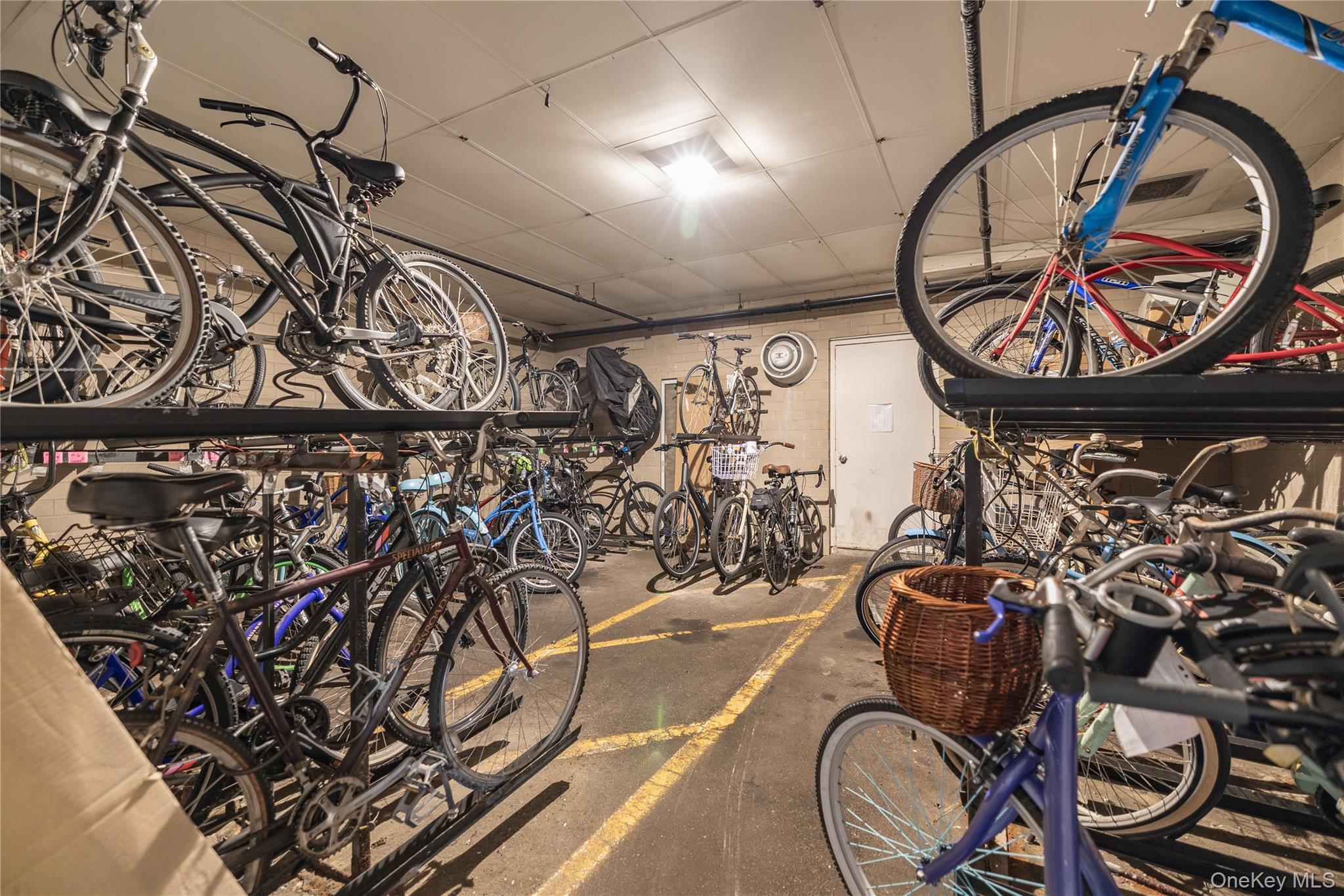 450 W Broadway, Unit 3F photo 17