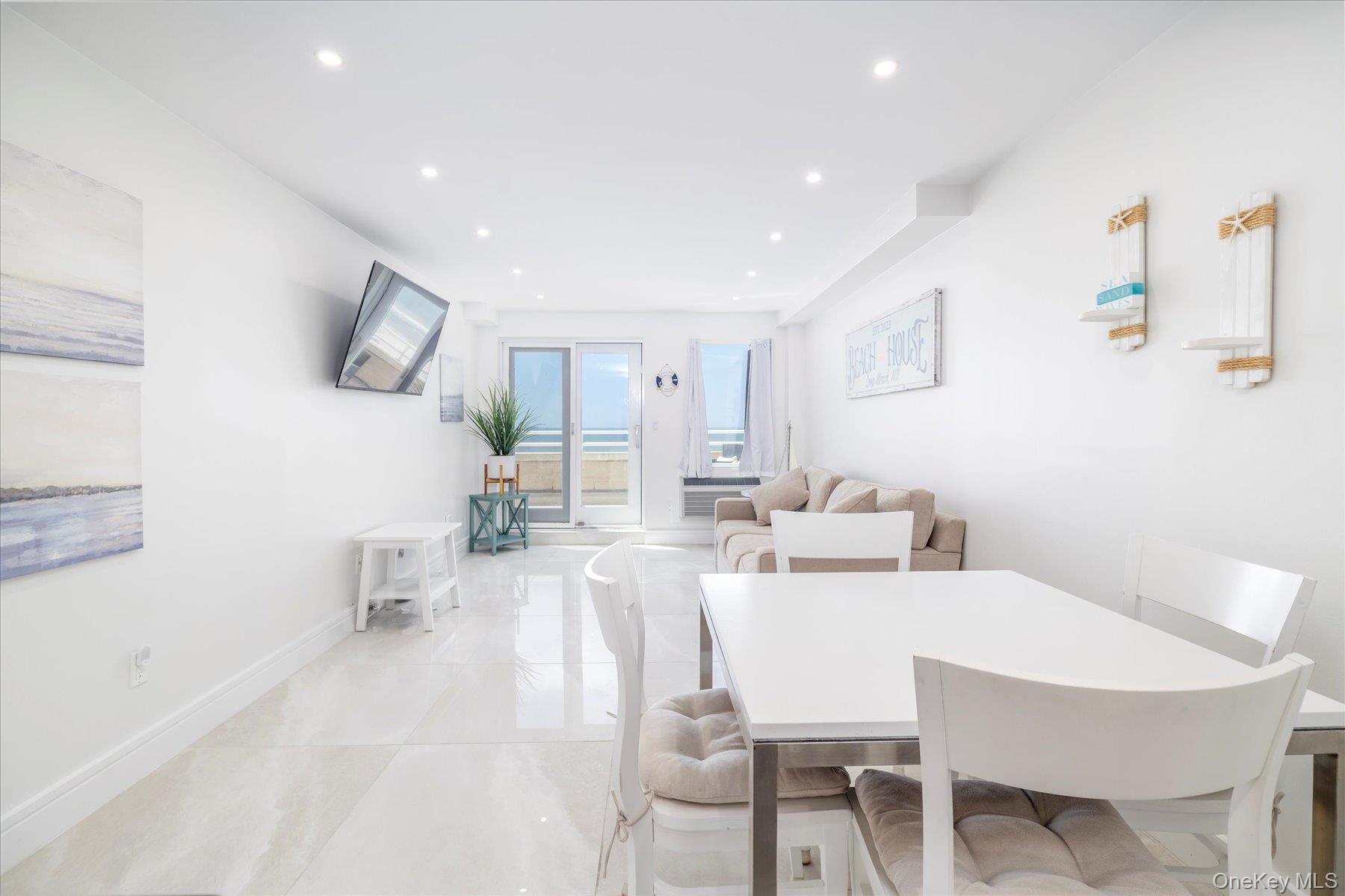 450 W Broadway, Unit 3F photo 4