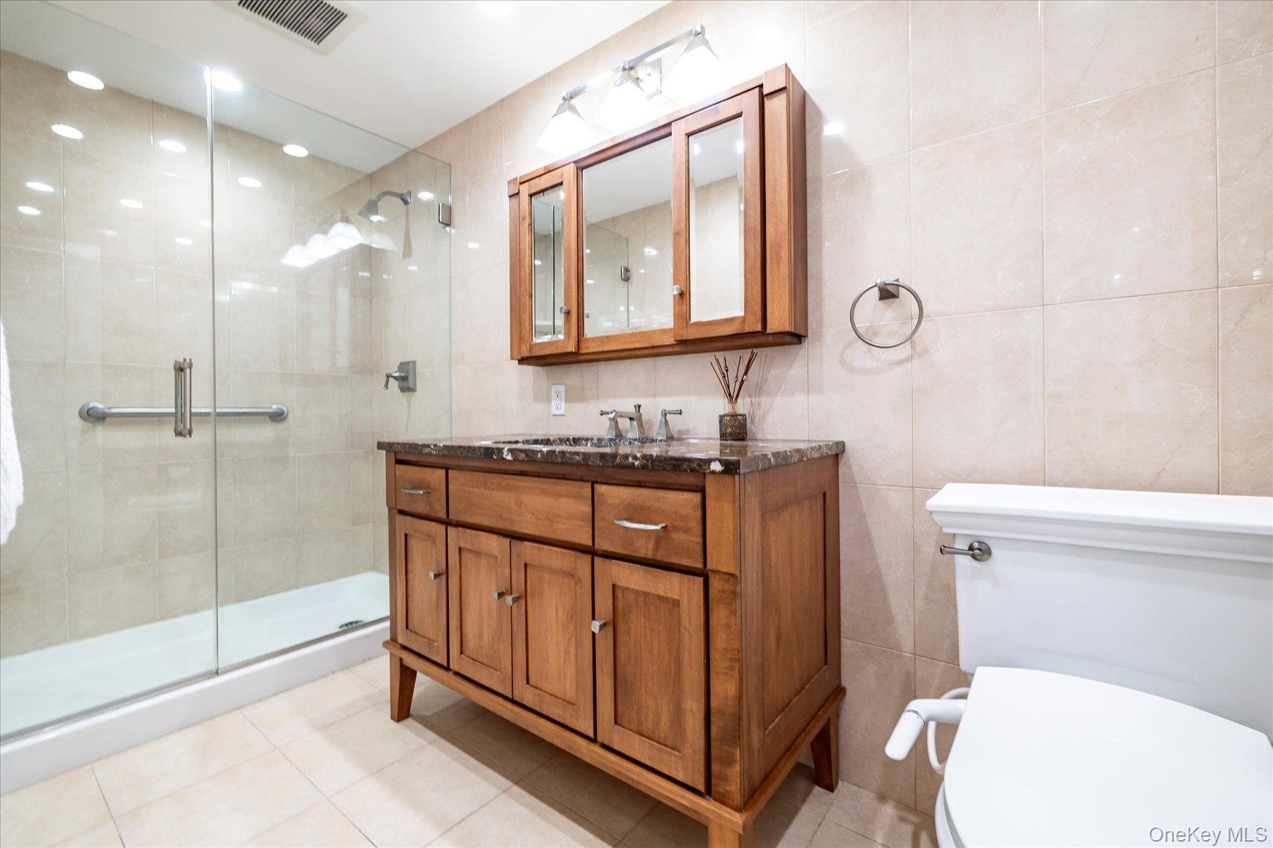 450 W Broadway, Unit 3F photo 14