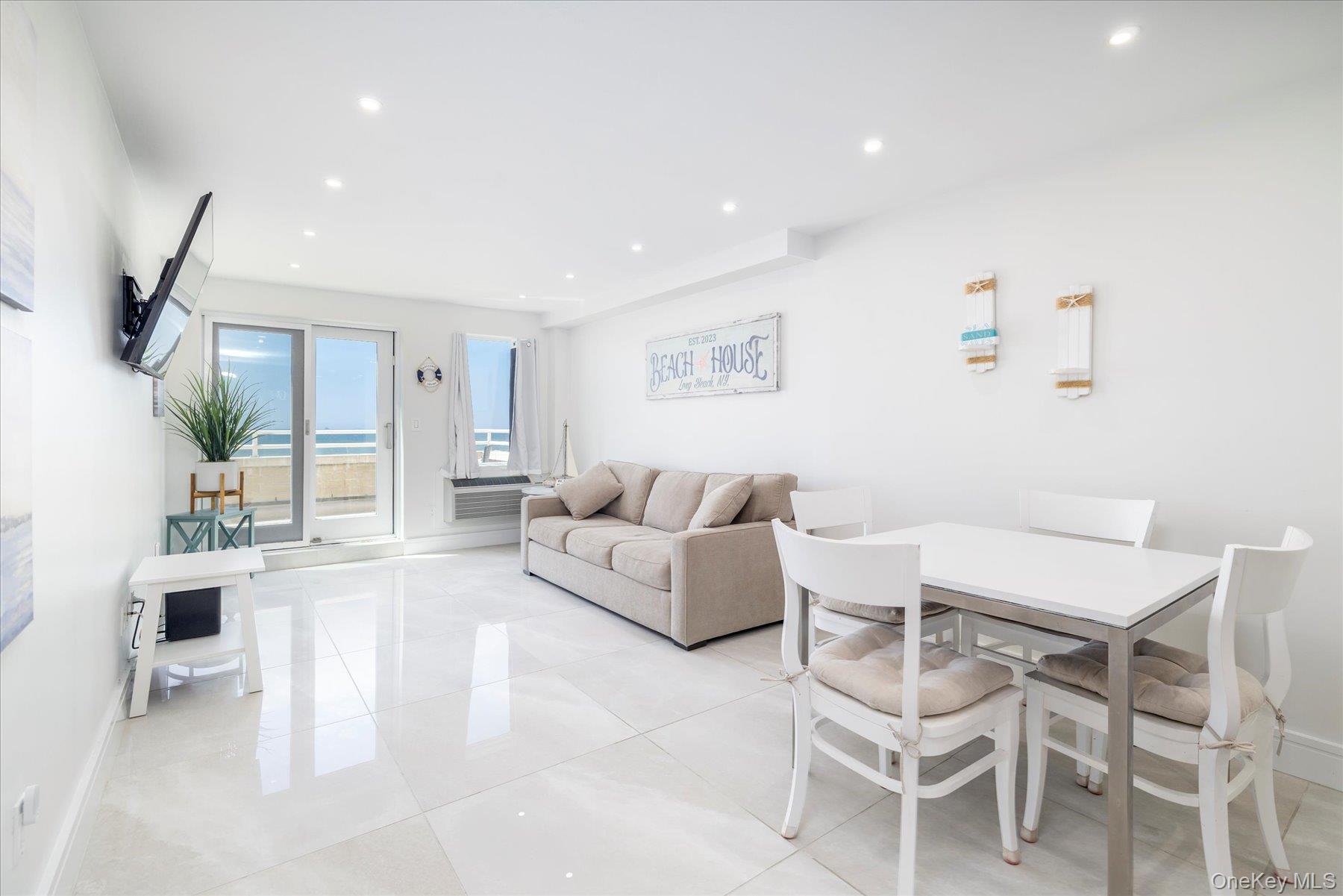 450 W Broadway, Unit 3F photo 3