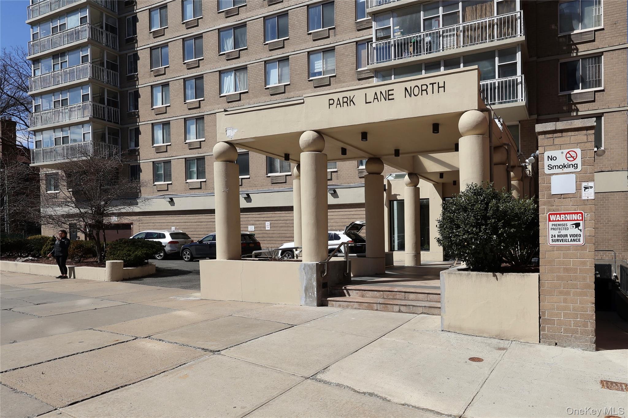 118-17 Union Turnpike Tpke, Unit 7D photo 2