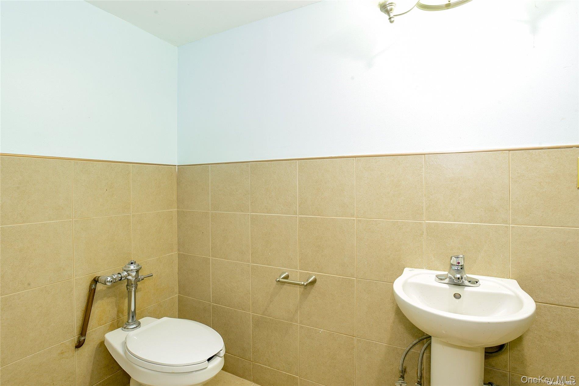 117-11/13 Hillside Avenue – For Sale photo 32