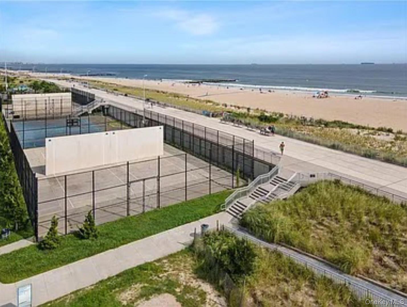 7914 Rockaway Beach Boulevard, Unit 2R photo 18