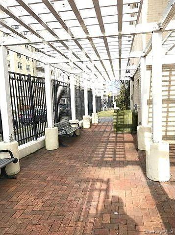7914 Rockaway Beach Boulevard, Unit 2R photo 4