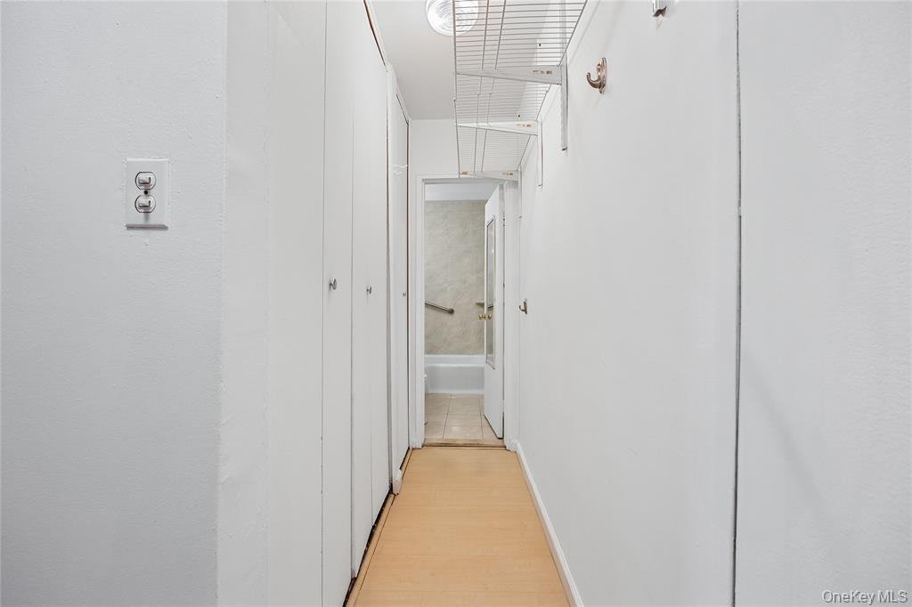 142-05 Roosevelt Avenue, Unit 331 photo 9
