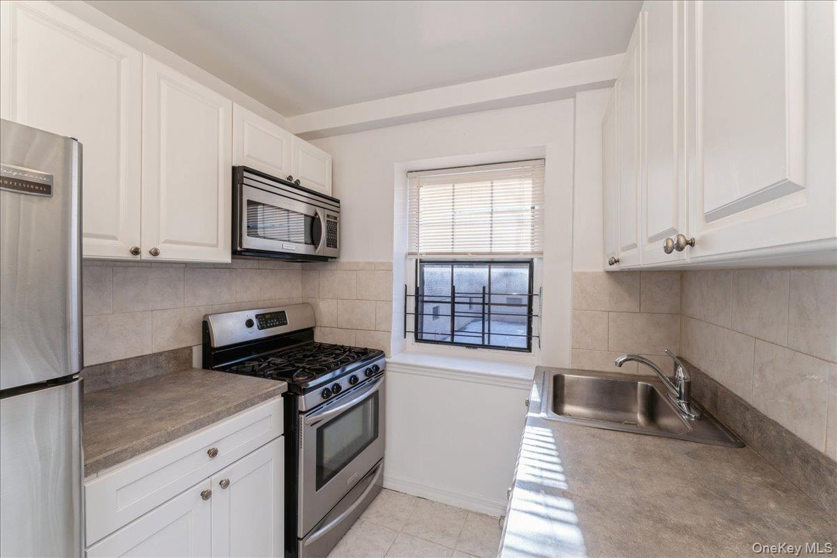 7811 Main Street, Unit 1G