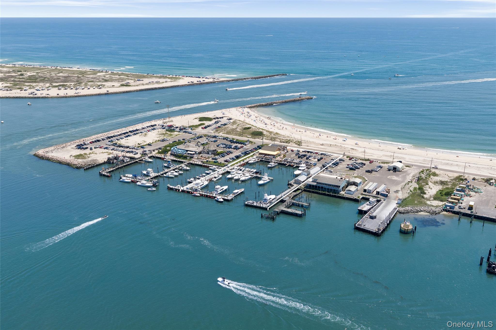 369 dune Road – For Sale