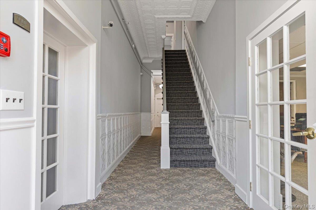 47 Beekman Avenue, Unit 33