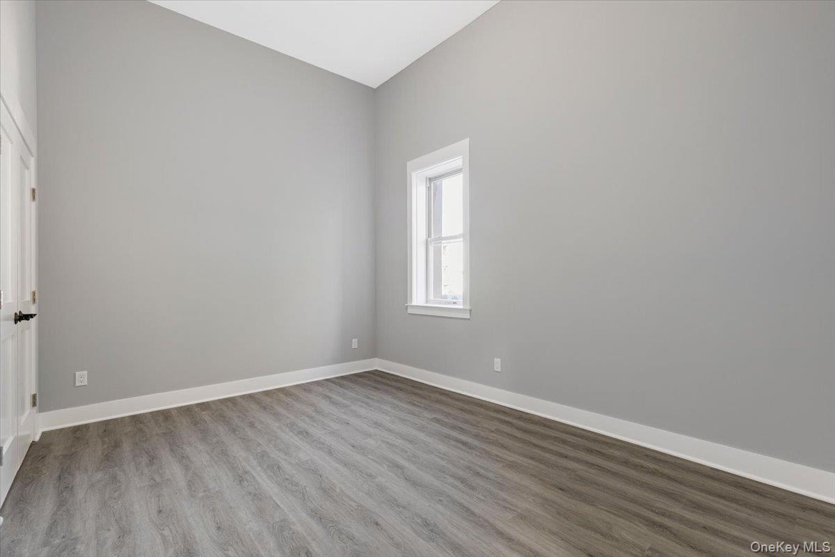 47 Beekman Avenue, Unit 33 photo 5