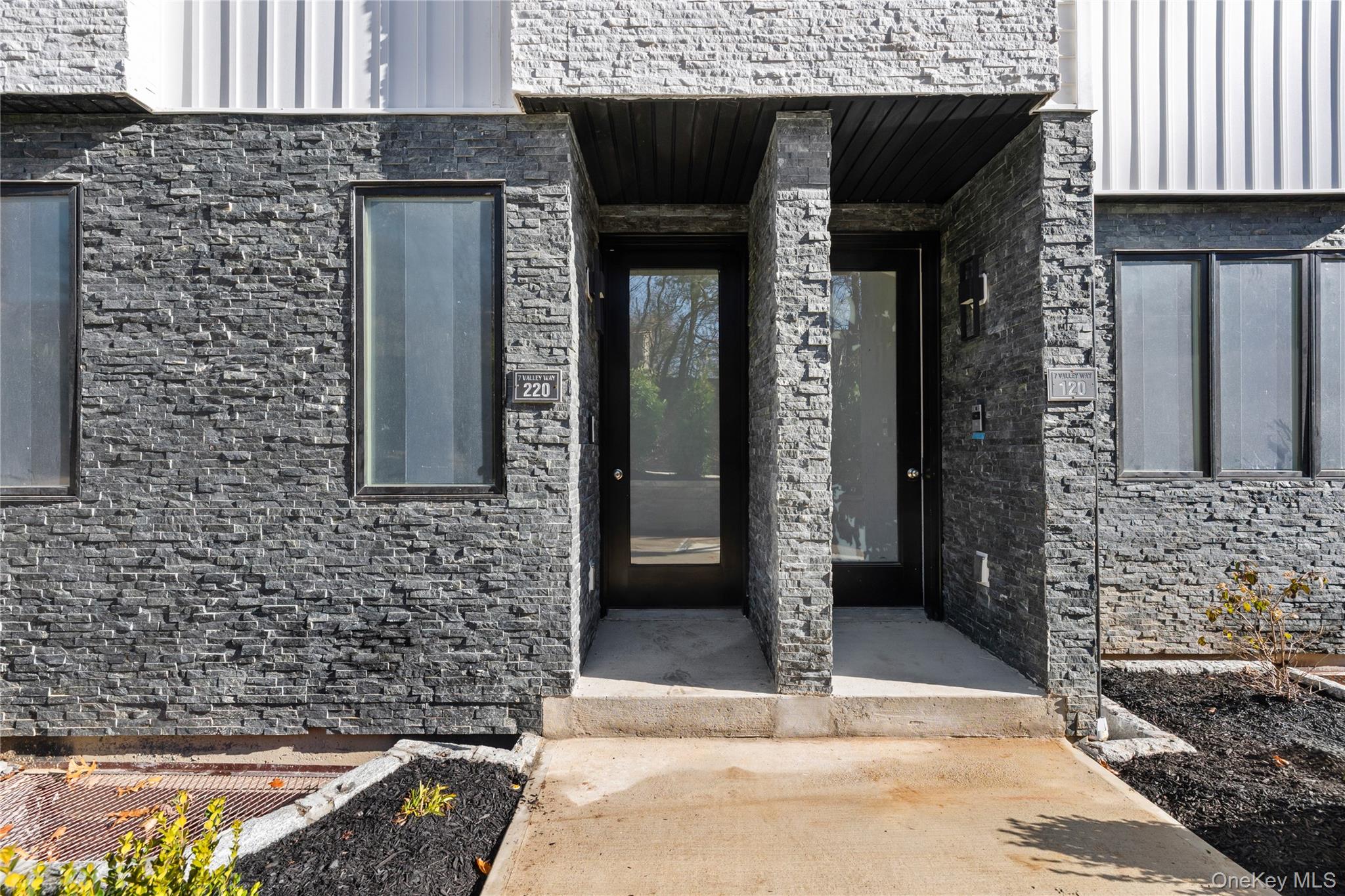 3 Valley Way, Unit 321 photo 3