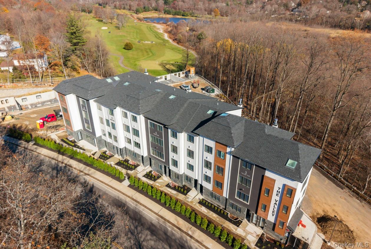 3 Valley Way, Unit 321 photo 40