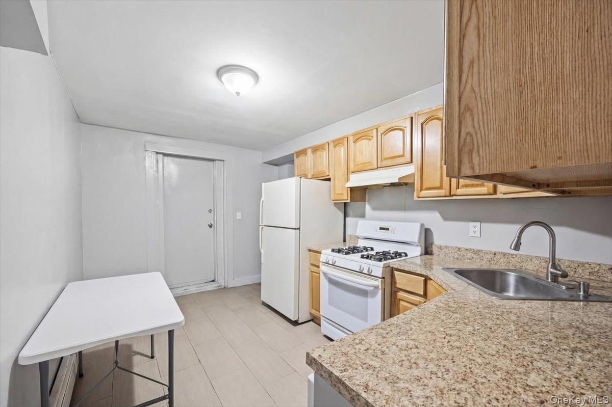 94 Elliott Avenue – For Sale photo 28