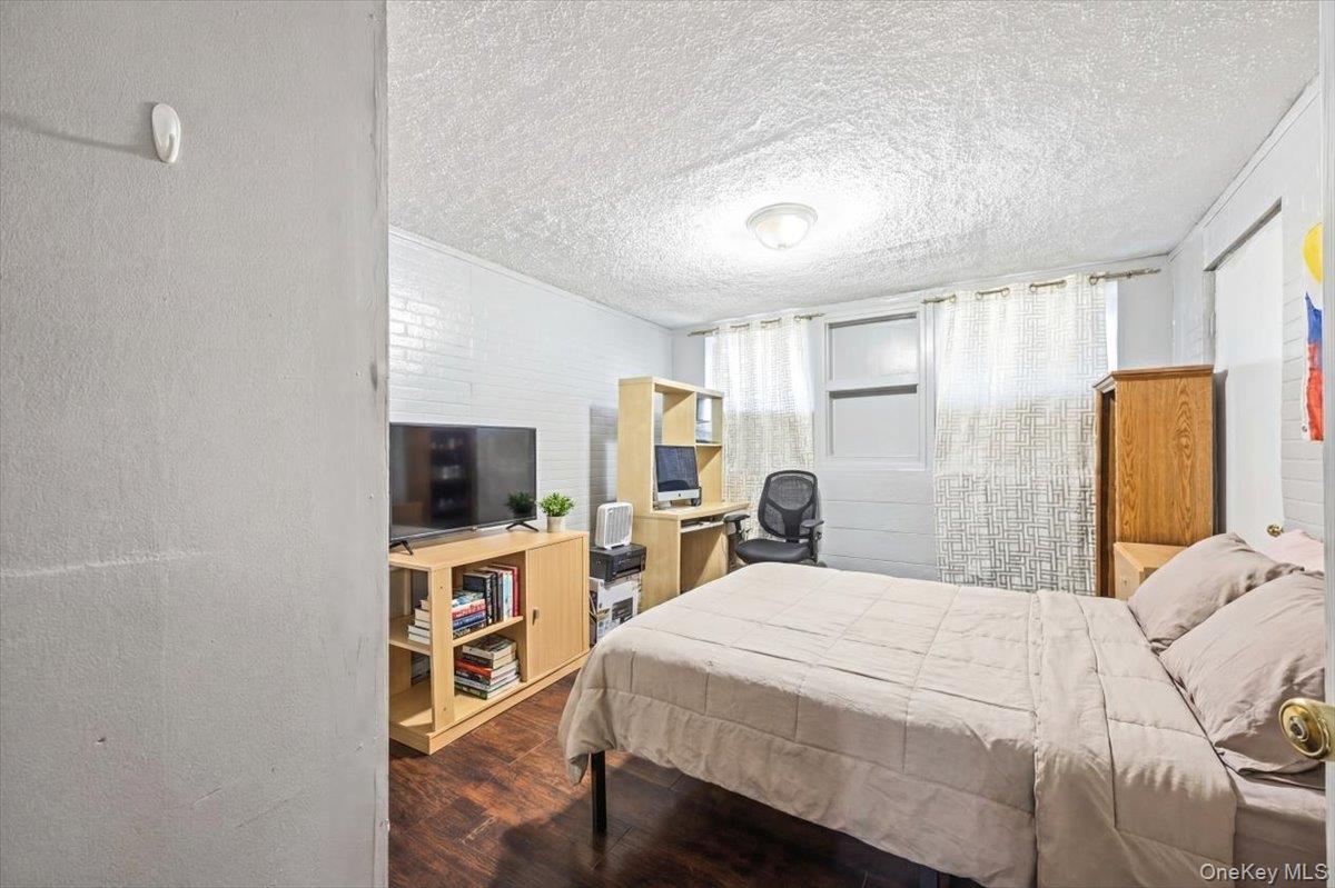 94 Elliott Avenue – For Sale photo 32