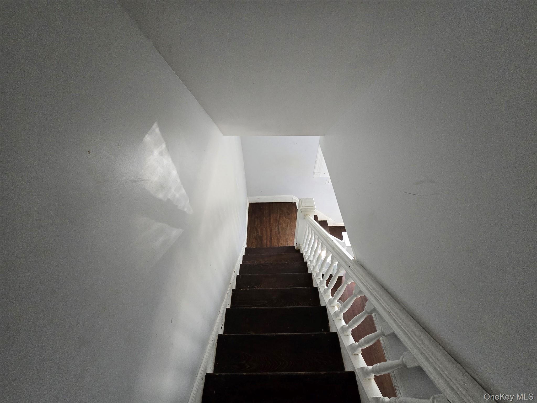 28 Lake Street – For Sale photo 8