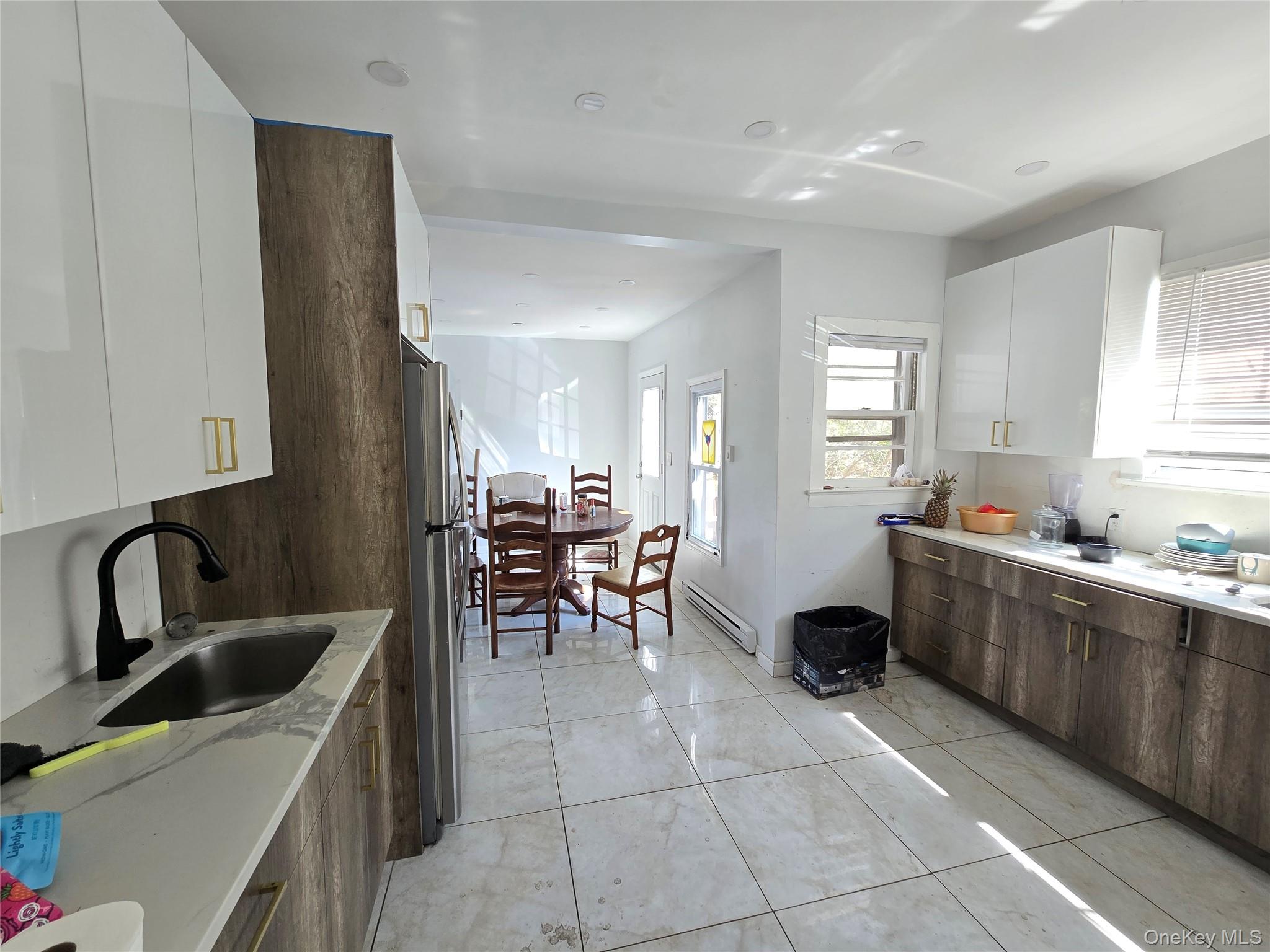 28 Lake Street – For Sale photo 4