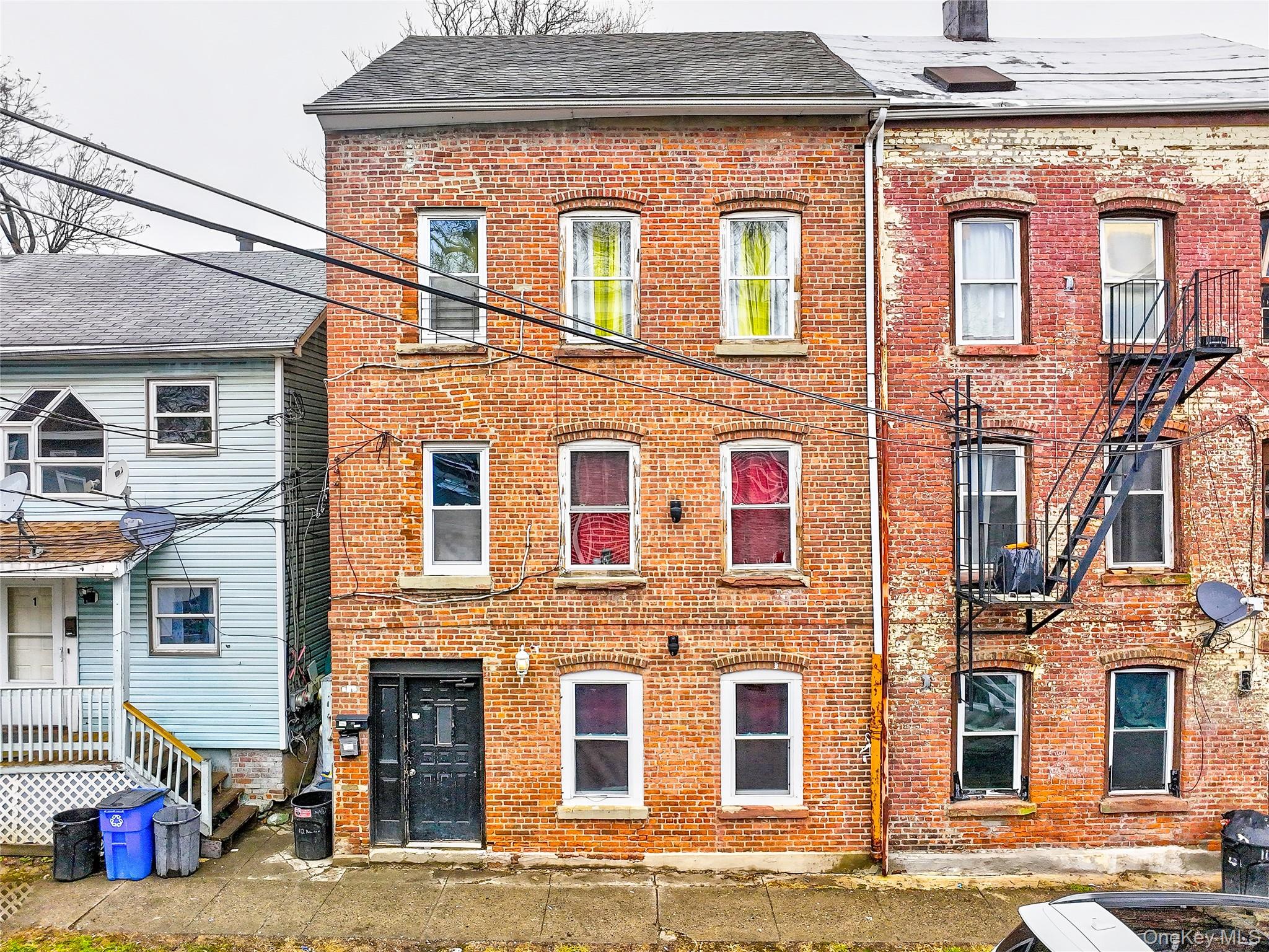 112 W Parmenter Street – For Sale