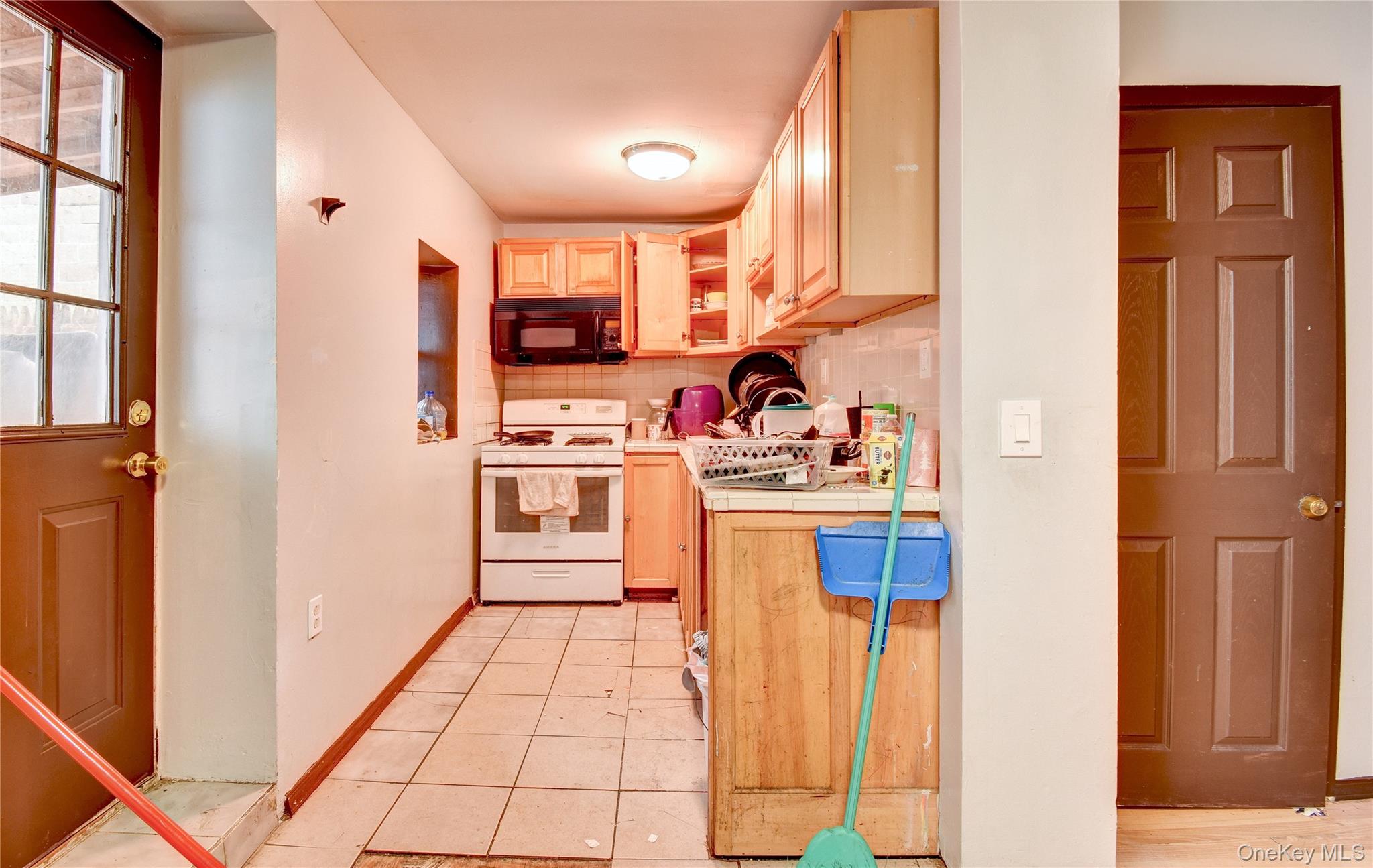 112 W Parmenter Street – For Sale photo 7