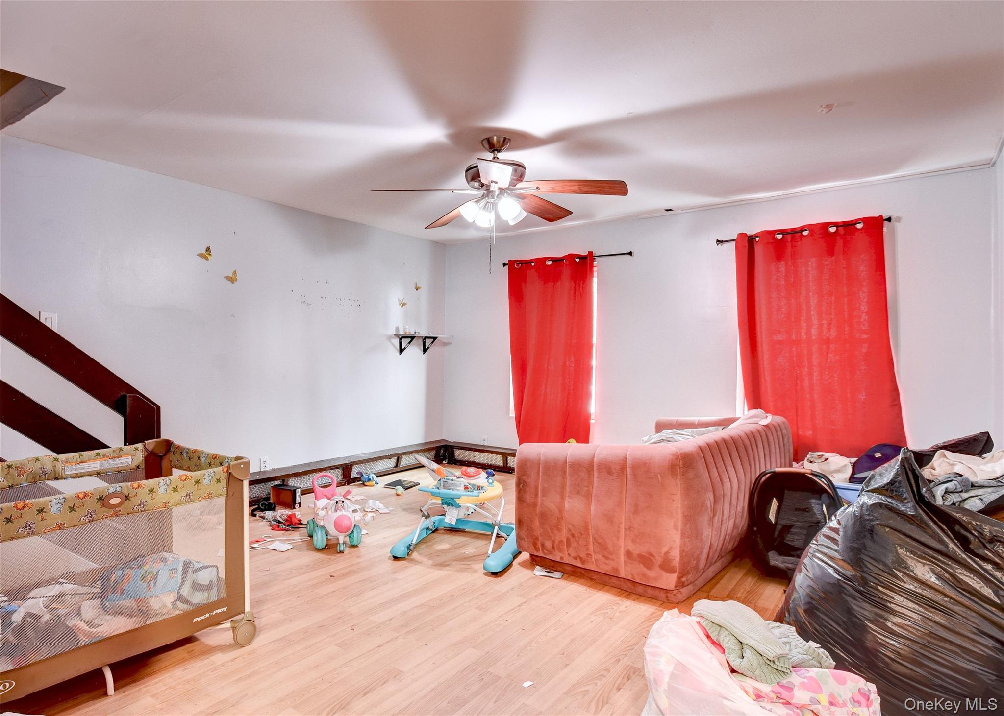 114 W Parmenter Street – For Sale photo 4
