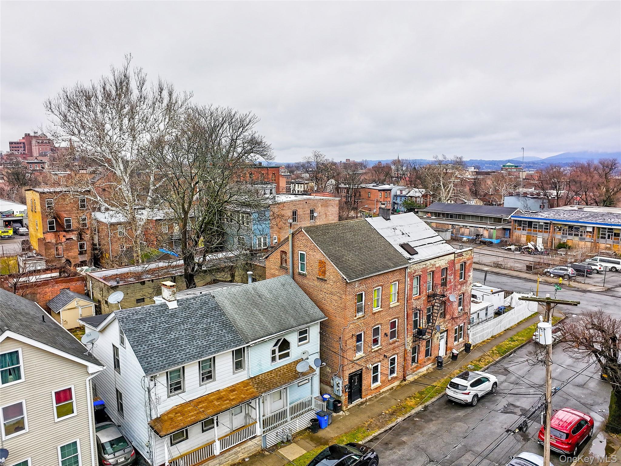114 W Parmenter Street – For Sale photo 3