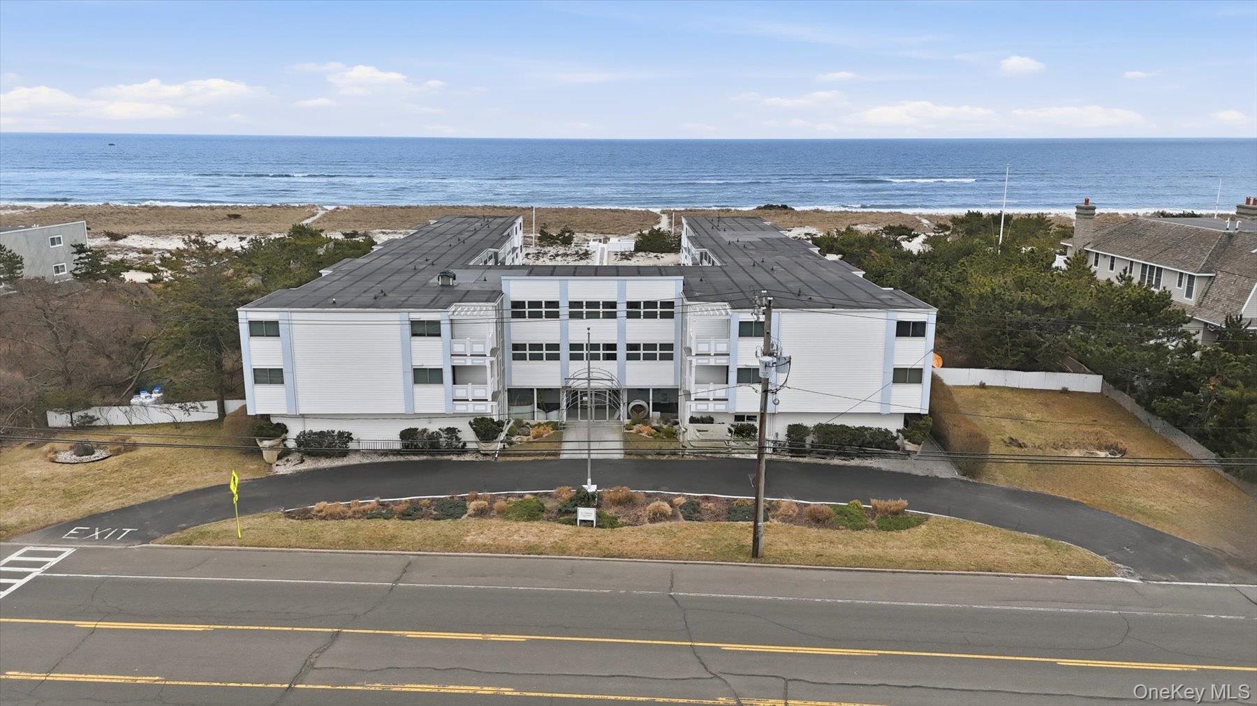 281 Dune Road, Unit 16B photo 2