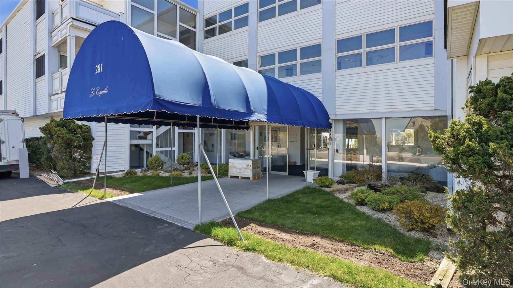 281 Dune Road, Unit 16B photo 3