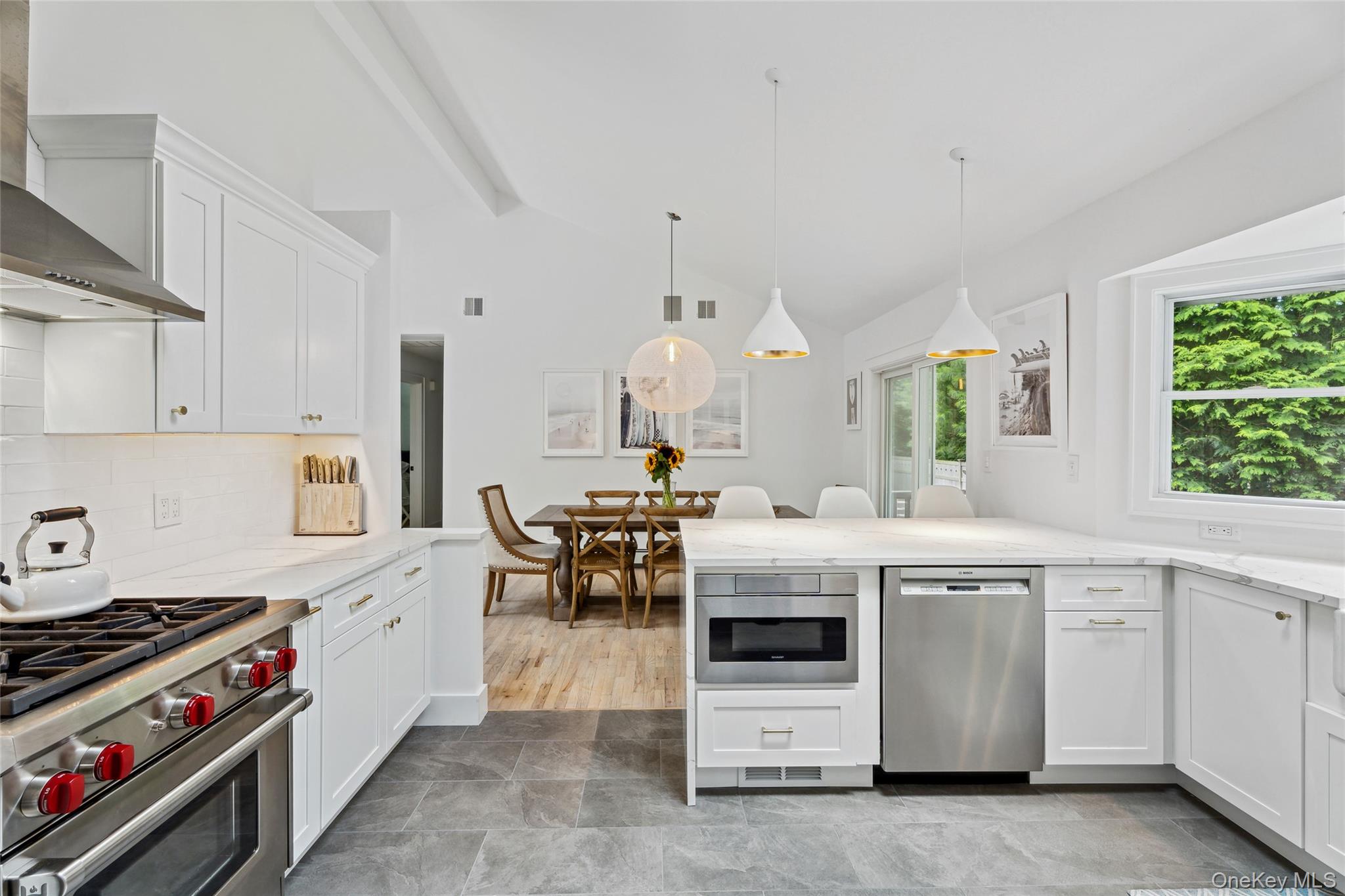 42 Oak Street – For Rent photo 4