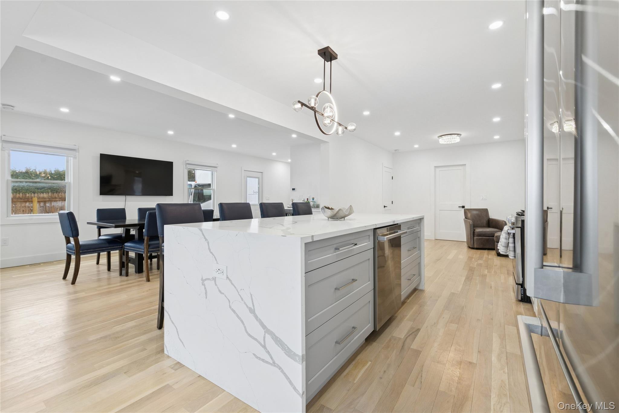 10 Sagamore Road – For Rent photo 16