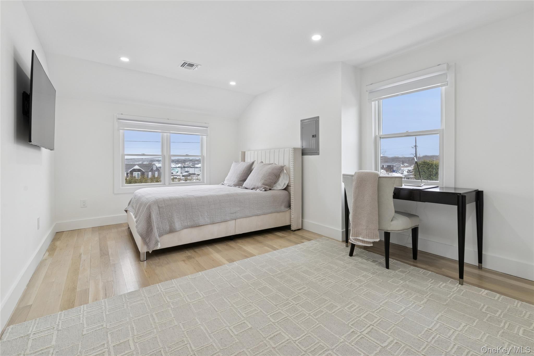 10 Sagamore Road – For Rent photo 34