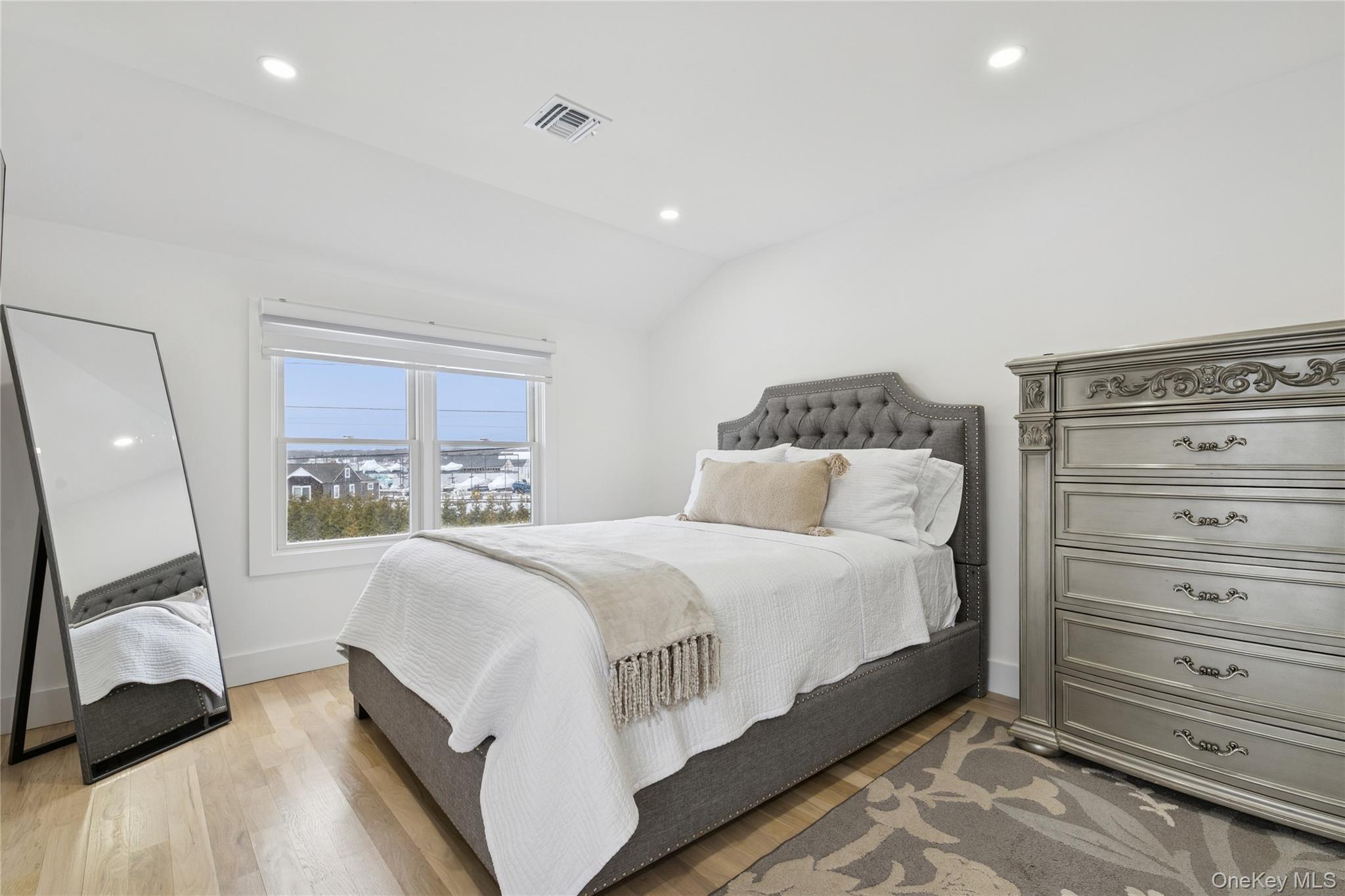 10 Sagamore Road – For Rent photo 38