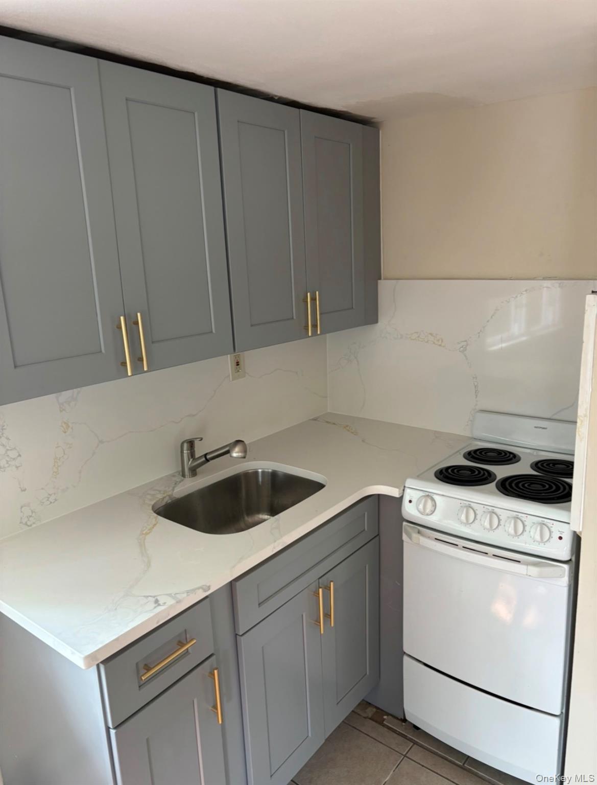 68 Winges Avenue – For Rent