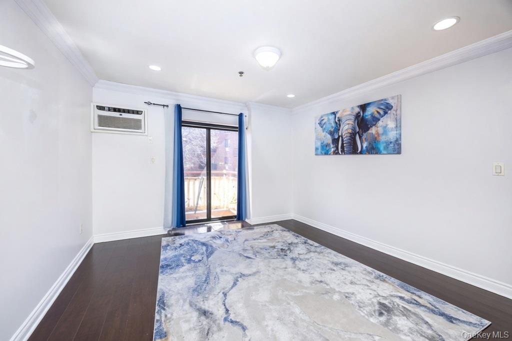 141-16 84th Drive, Unit 4B photo 4