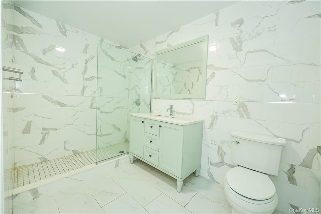 2517 Voorhies Avenue, Unit 1C photo 17