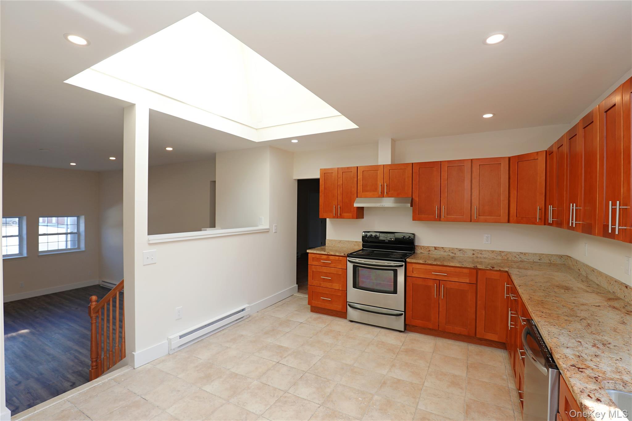 14311 9W – For Rent photo 6
