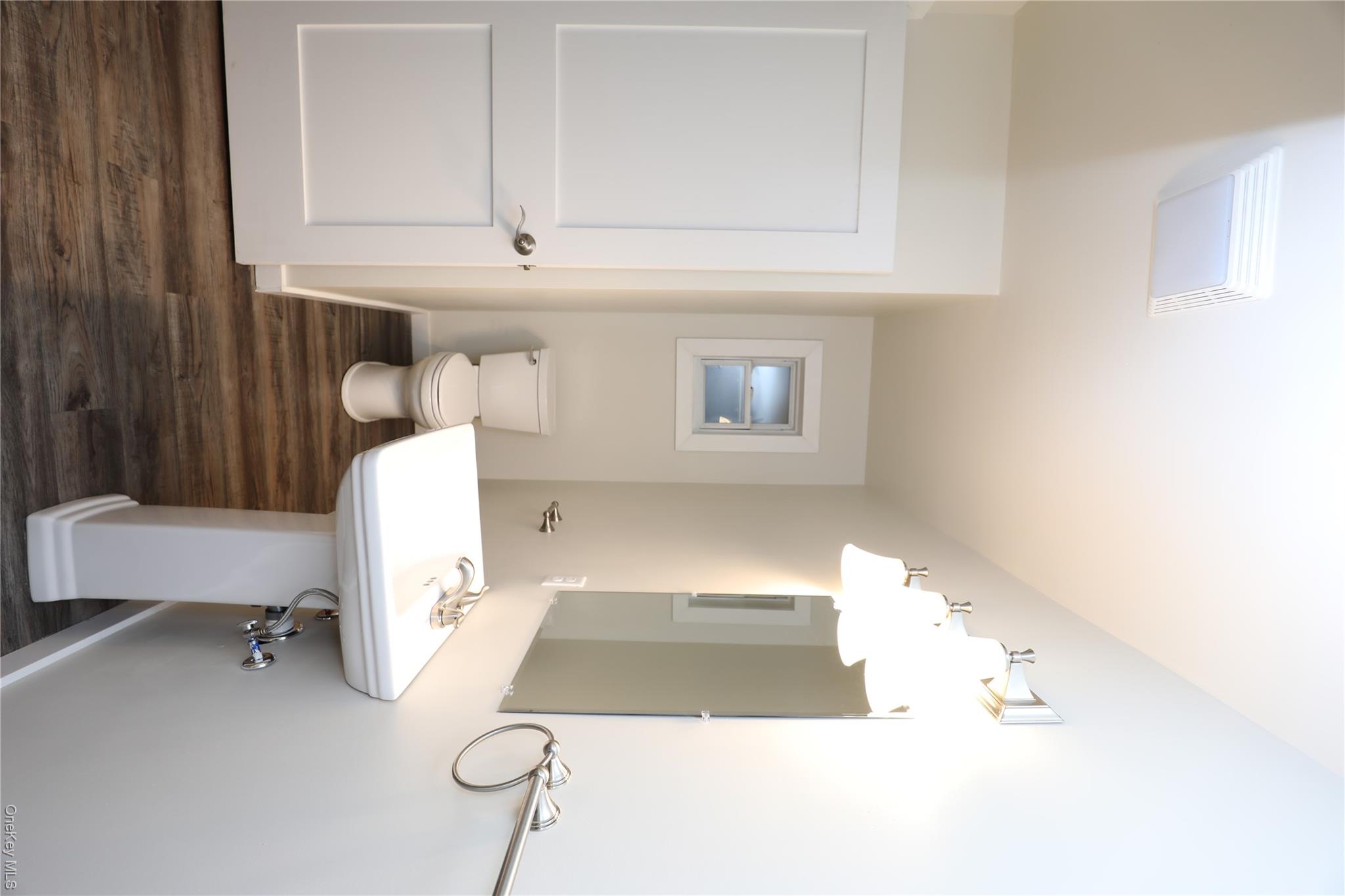 14311 9W – For Rent photo 3