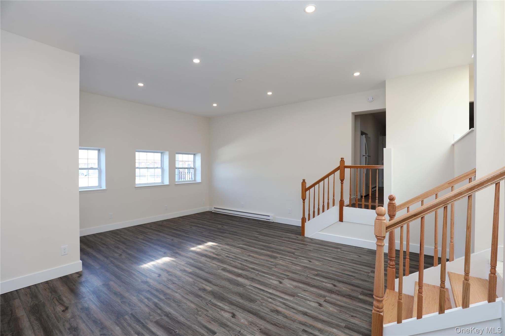 14311 9W – For Rent photo 12
