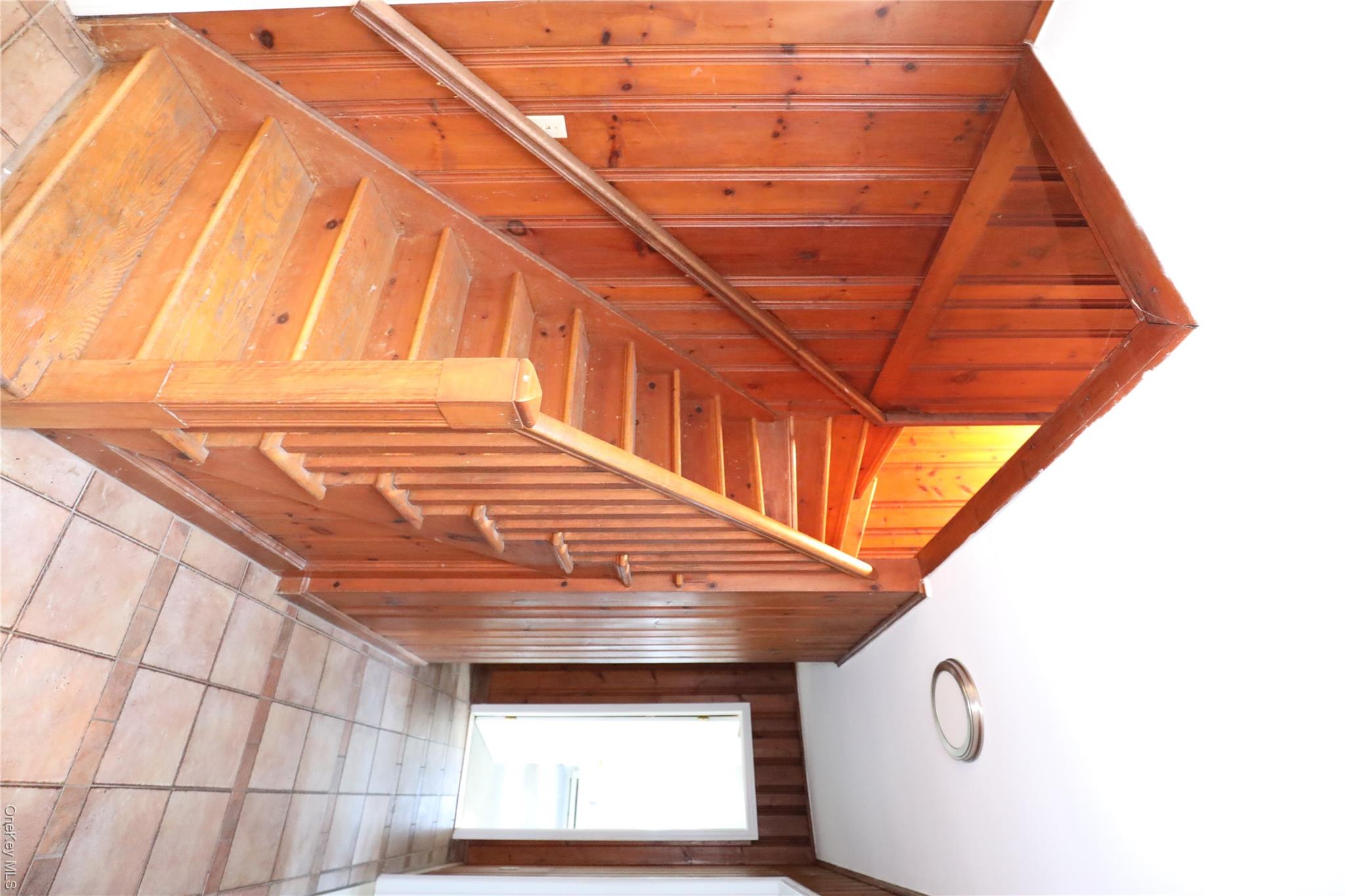 14311 9W – For Rent photo 2