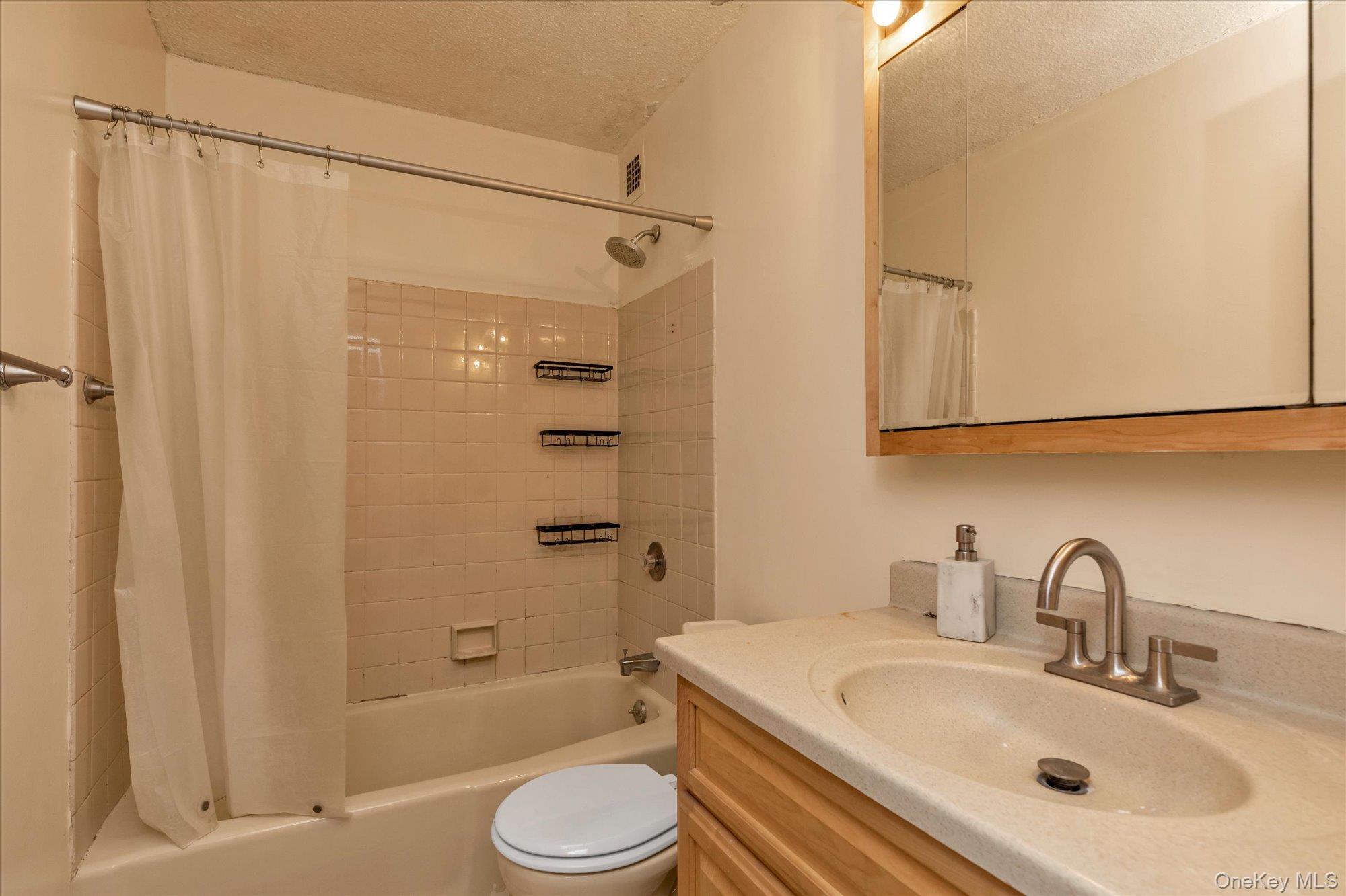 15038 Union Turnpike, Unit 2H photo 11