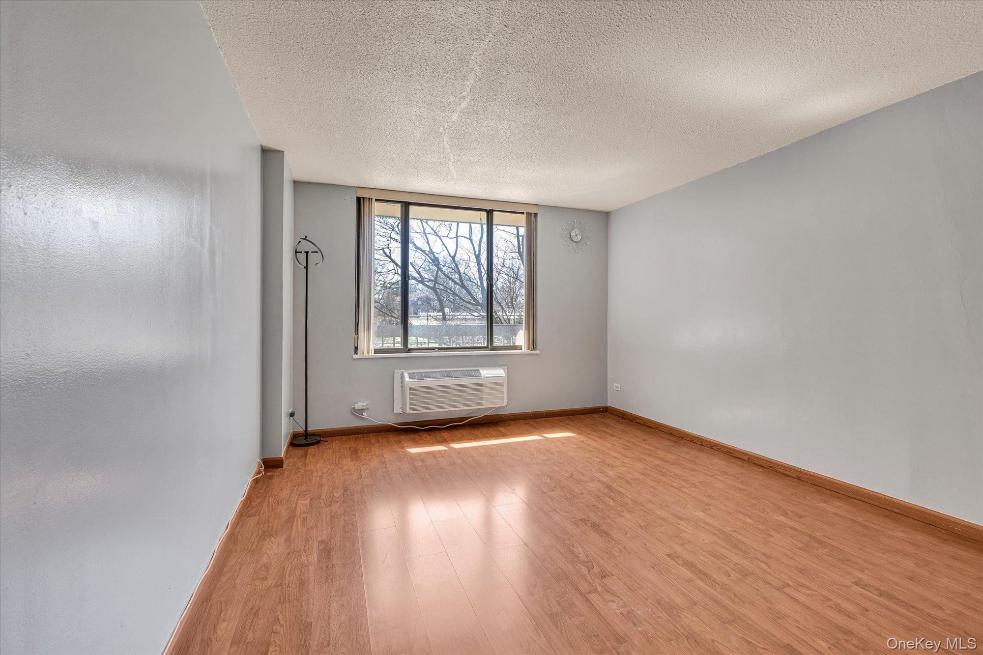 15038 Union Turnpike, Unit 2H photo 9