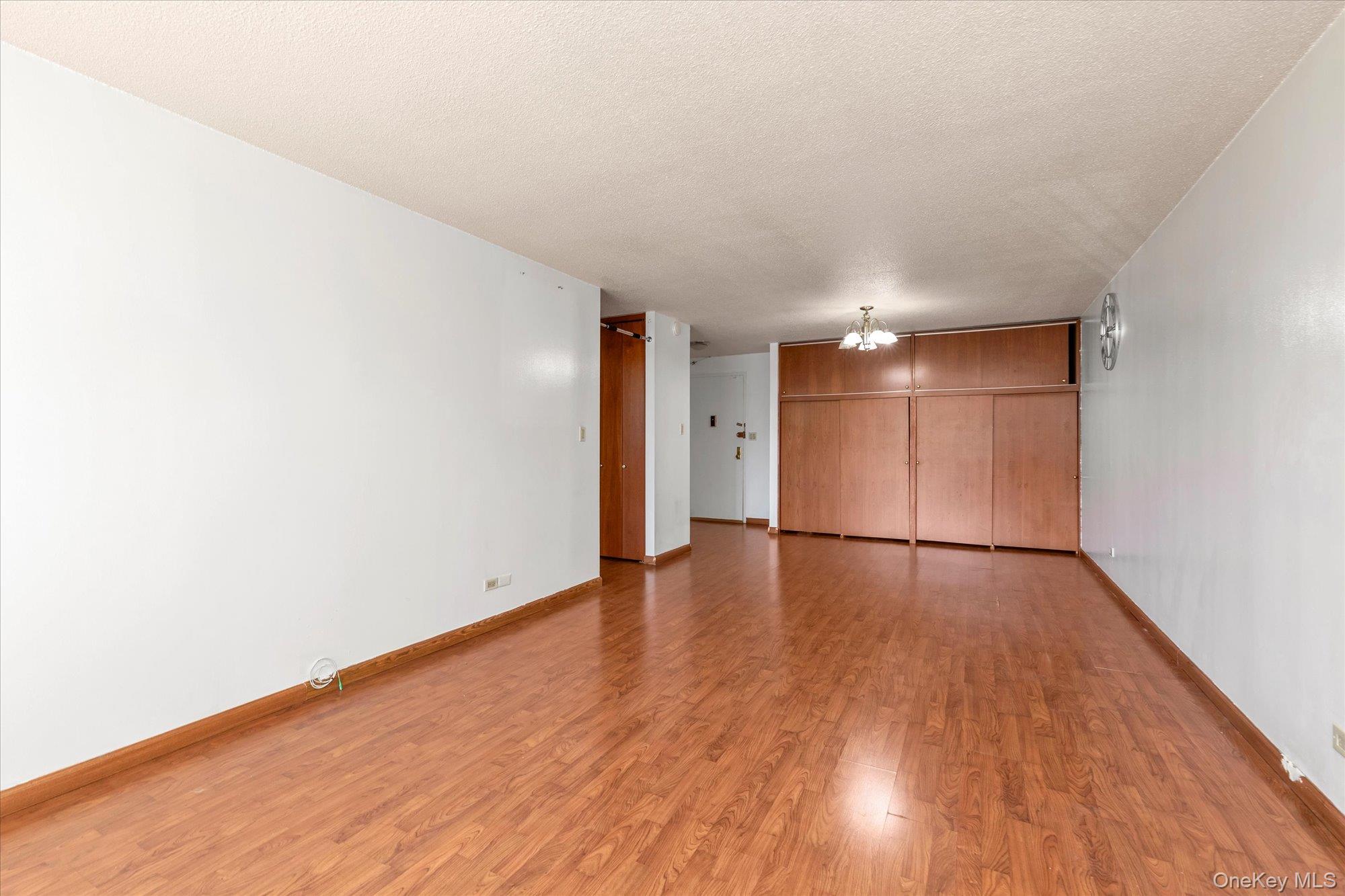 15038 Union Turnpike, Unit 2H photo 5