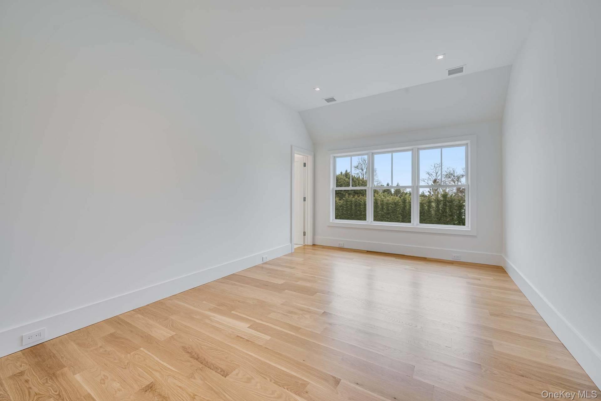 272 Montauk Highway – For Sale photo 17