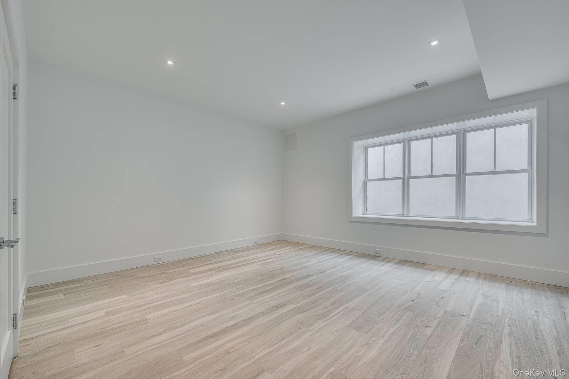 272 Montauk Highway – For Sale photo 26
