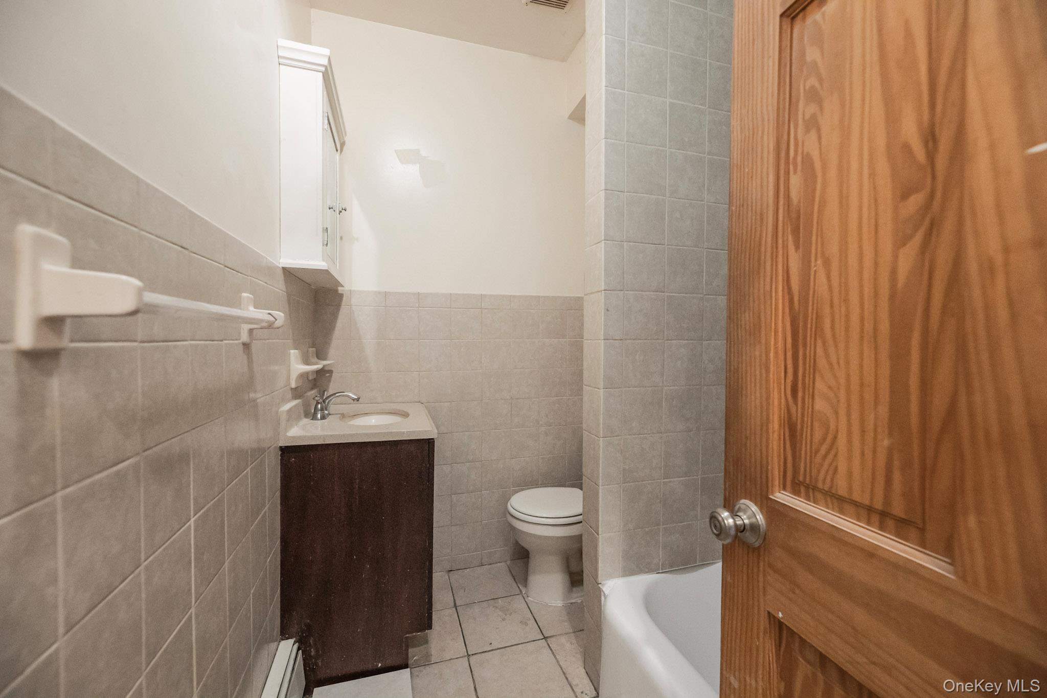 13 Beach Street – For Sale photo 23