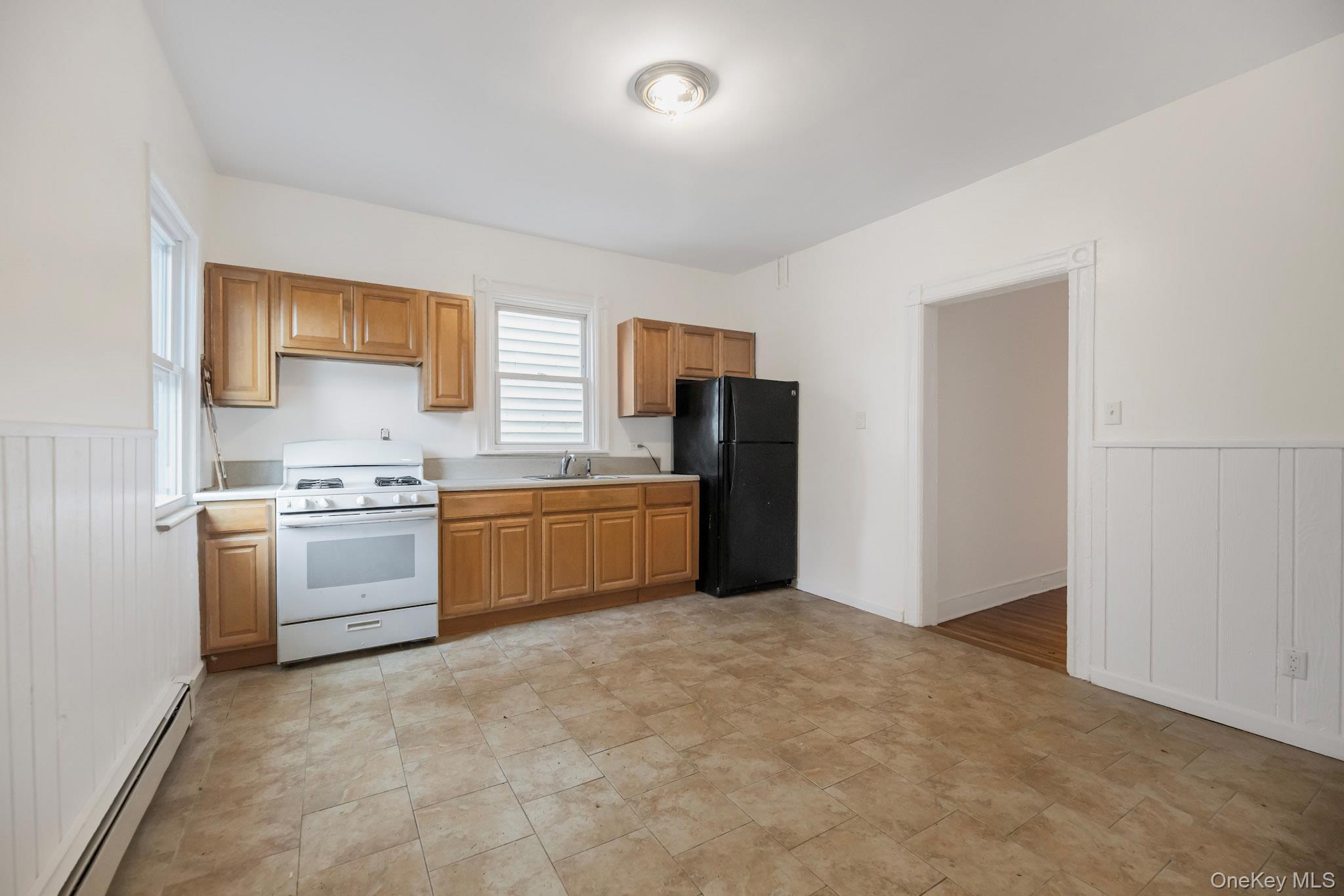 13 Beach Street – For Sale photo 13